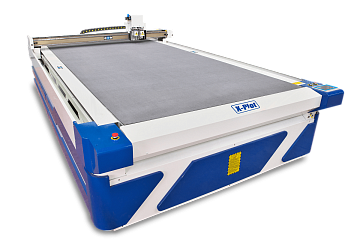 Планшетный режущий плоттер XP-1625F